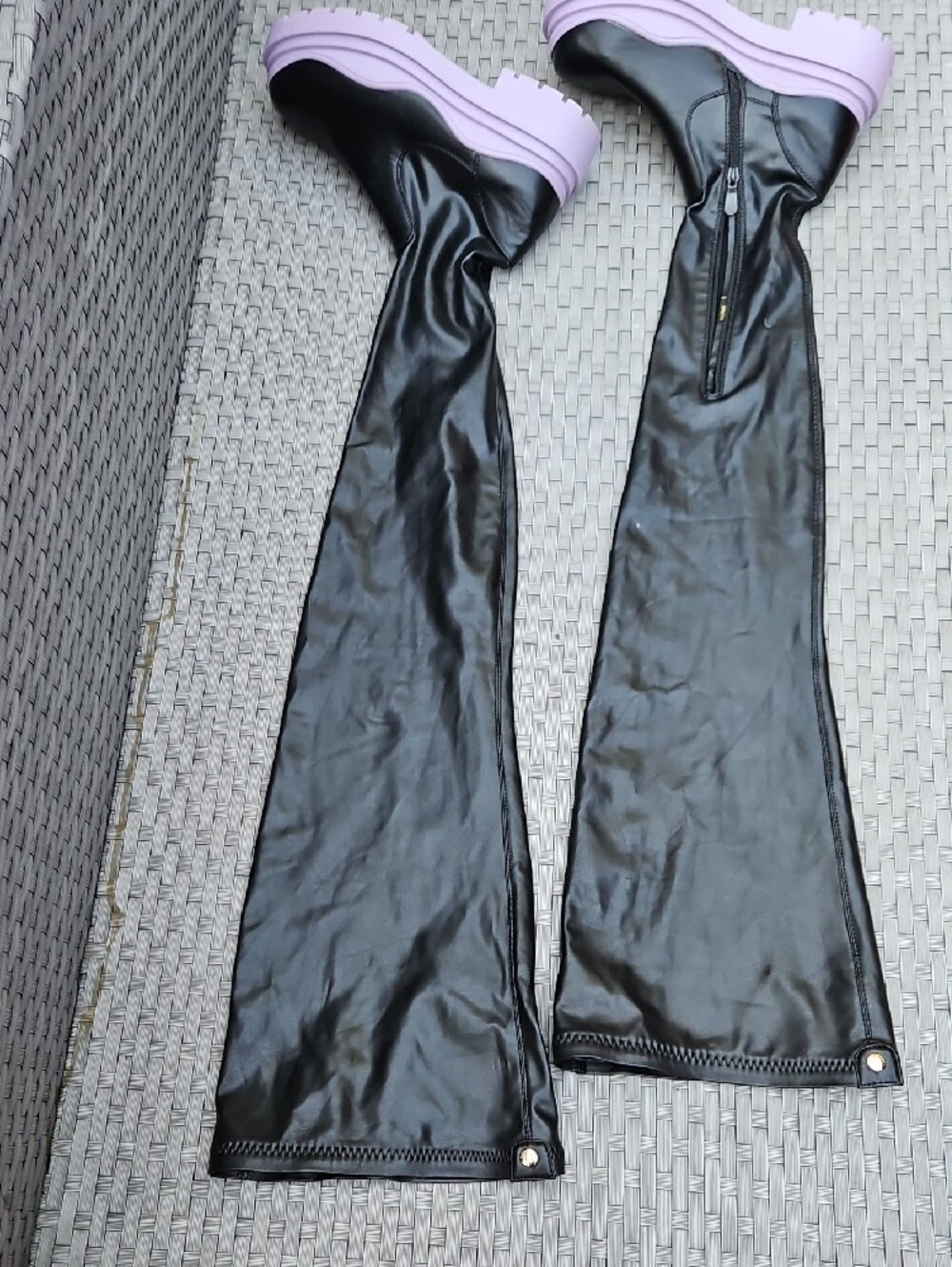 Azalea Wang Black Naomi Thigh High Boots  Purple Lug Sole Boots Flatform Size 9 - Picture 14 of 17